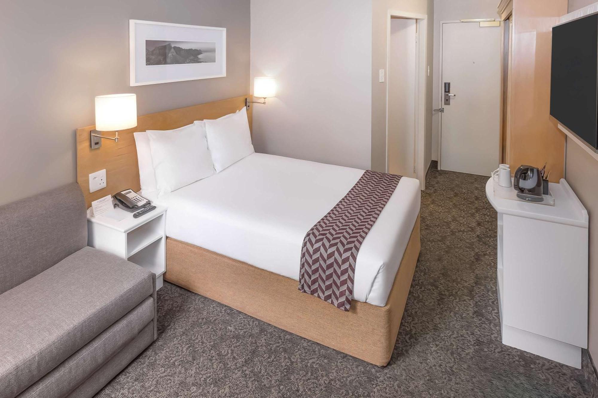Stayeasy Century City Cape Town Exterior photo